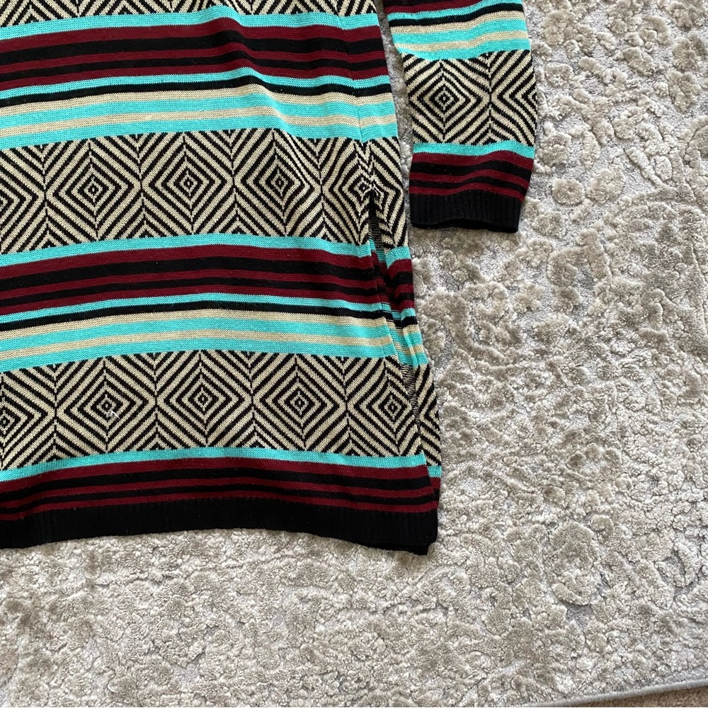 Daytrip Blue Burgundy Tan Patterned Cardigan Size L - Picture 5 of 6